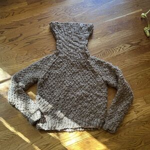 Warm brown turtle/cowl neck sweater M
